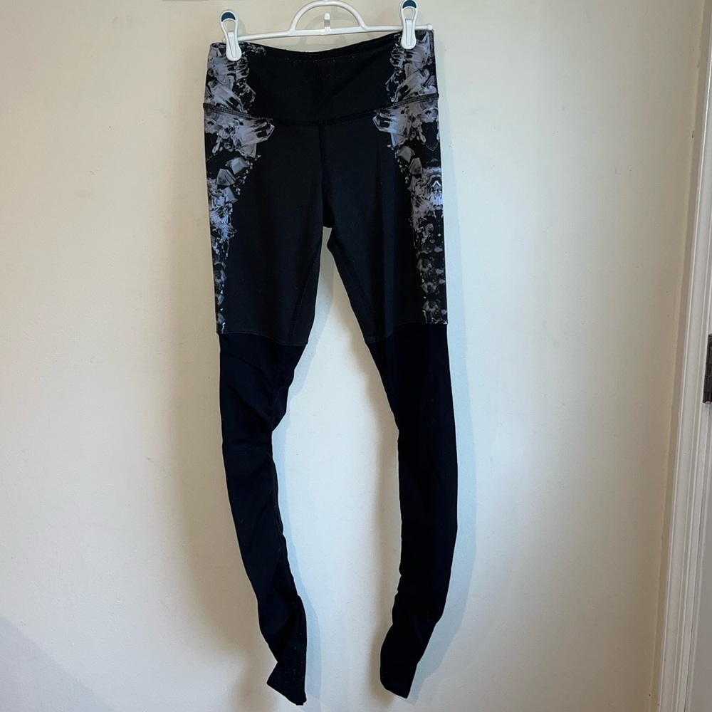 alo yoga leggings